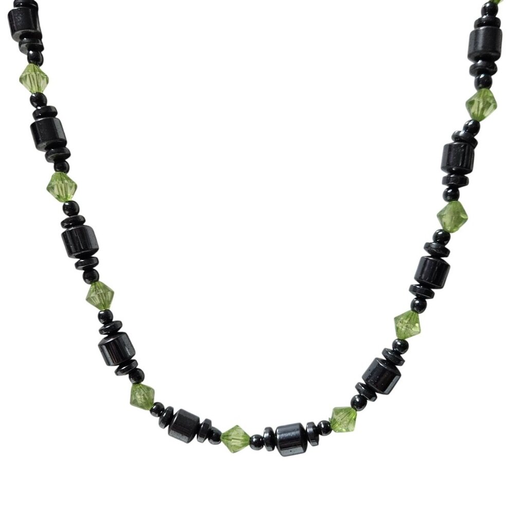 Boho Hematite Green Crystal Beaded Necklace Grounding Stone Spiritual Jewelry